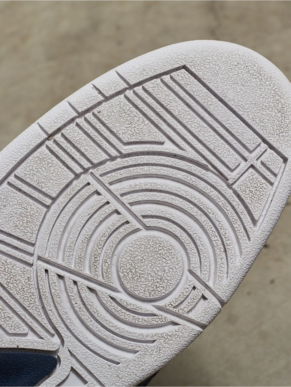 Nike Air Jordan 2 Retro Deconstructed ‘Thunder Blue’